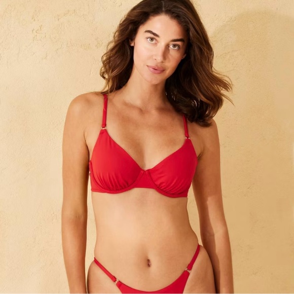 Shade & Shore Other - Shade & Shore Ring Detail Underwire Bikini Top